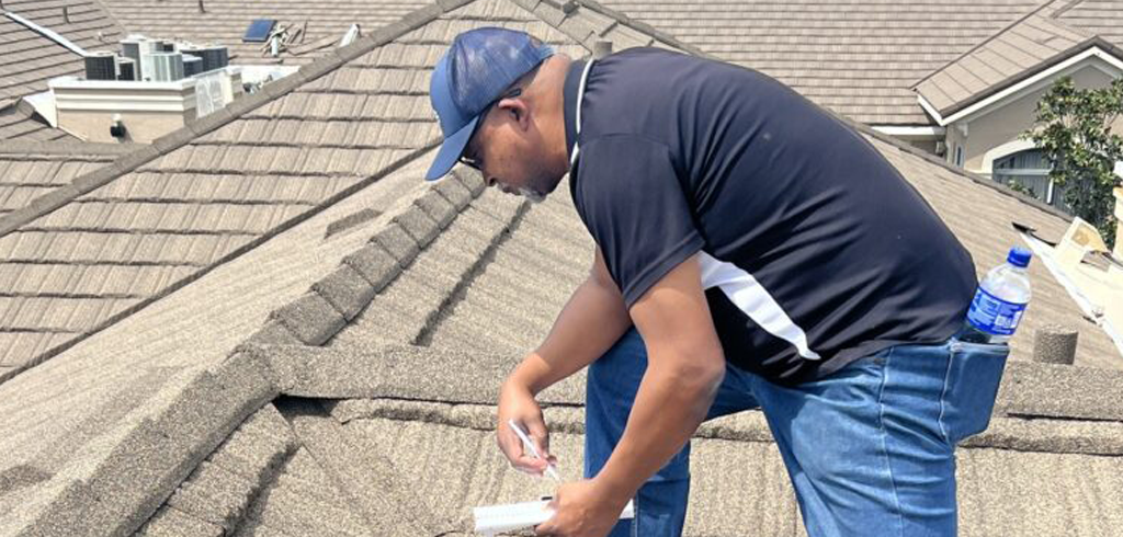 7 Key Signs Of Wind Damage To Your Roof